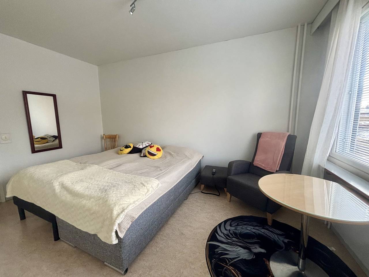 Entire apartment, Charming Kemi Apartment with Sauna department & Free Parking in Lapland