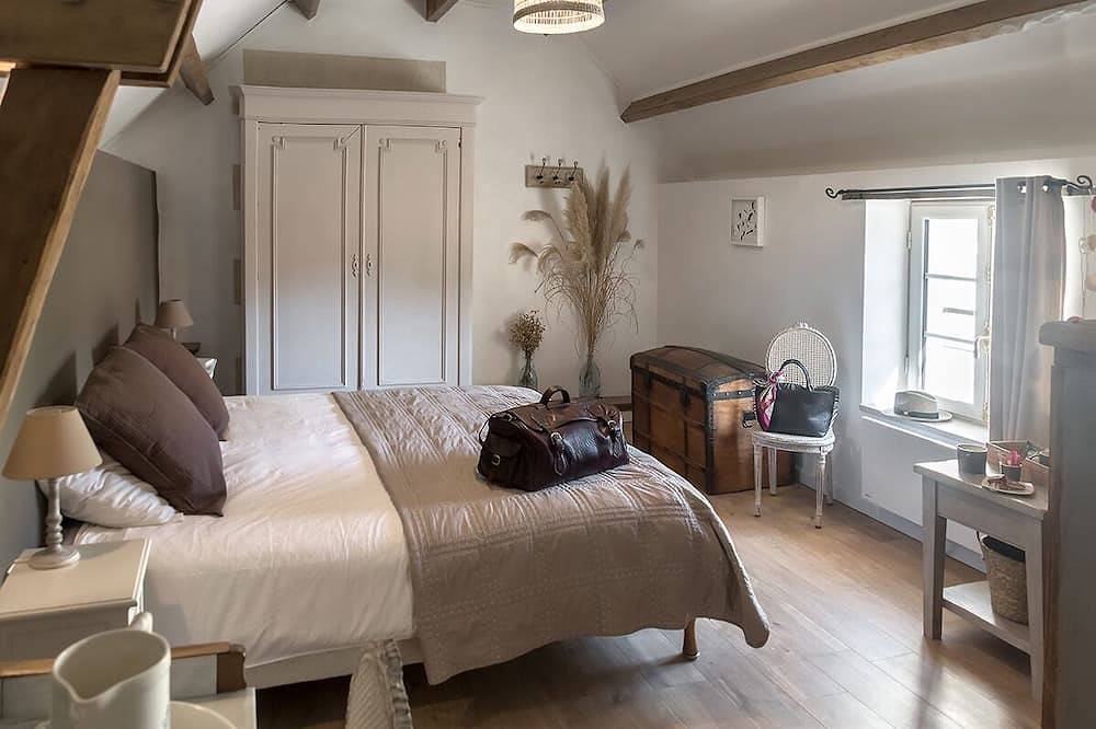 Chambre d'hôte à La Cour Souveraine près des plages du débarquement et de Bayeux in Mosles, Région de Bayeux