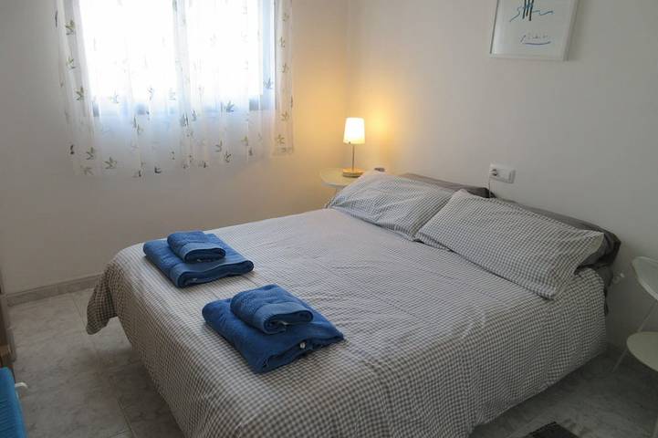 Appartement entier, Appartement attrayant avec des vues spectaculaires et une piscine partagée in Frigiliana Road, Frigiliana