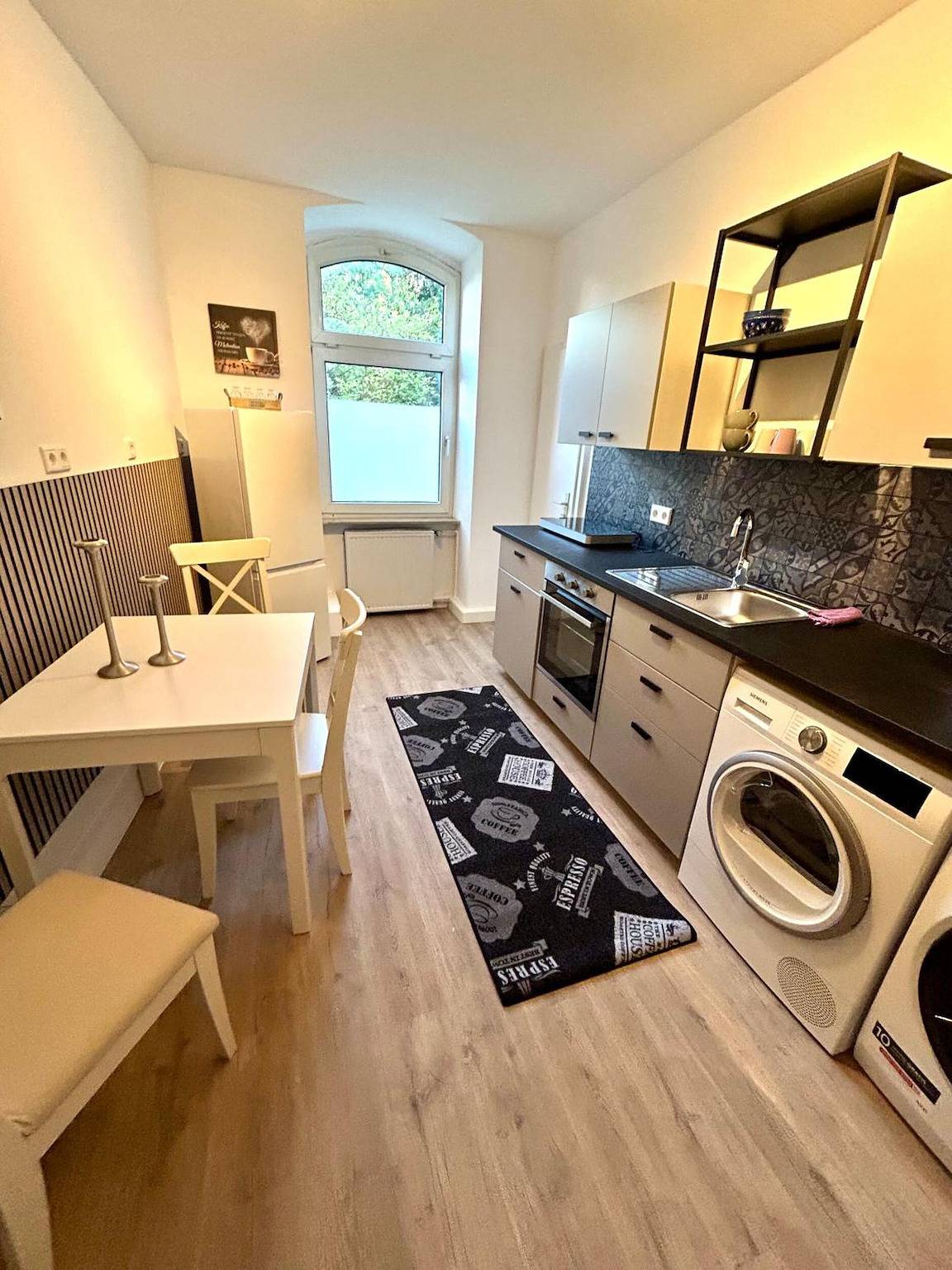 Apartamento entero, Apartamento 'Guest Welcome' en Kassel – Acepta mascotas, 1 dormitorio, 1 baño in Kassel, Hessisches Bergland