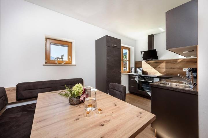 Gîte pour 6 personnes, avec balcon et vue, animaux acceptés à Werfen - 3