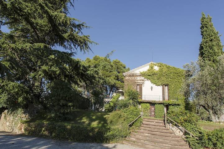Ferienhaus für 16 Personen, mit Balkon und Garten - 1