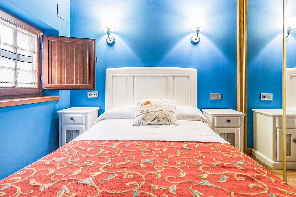 Casa La Pila, Asturias in Trescares, Peñamellera Alta