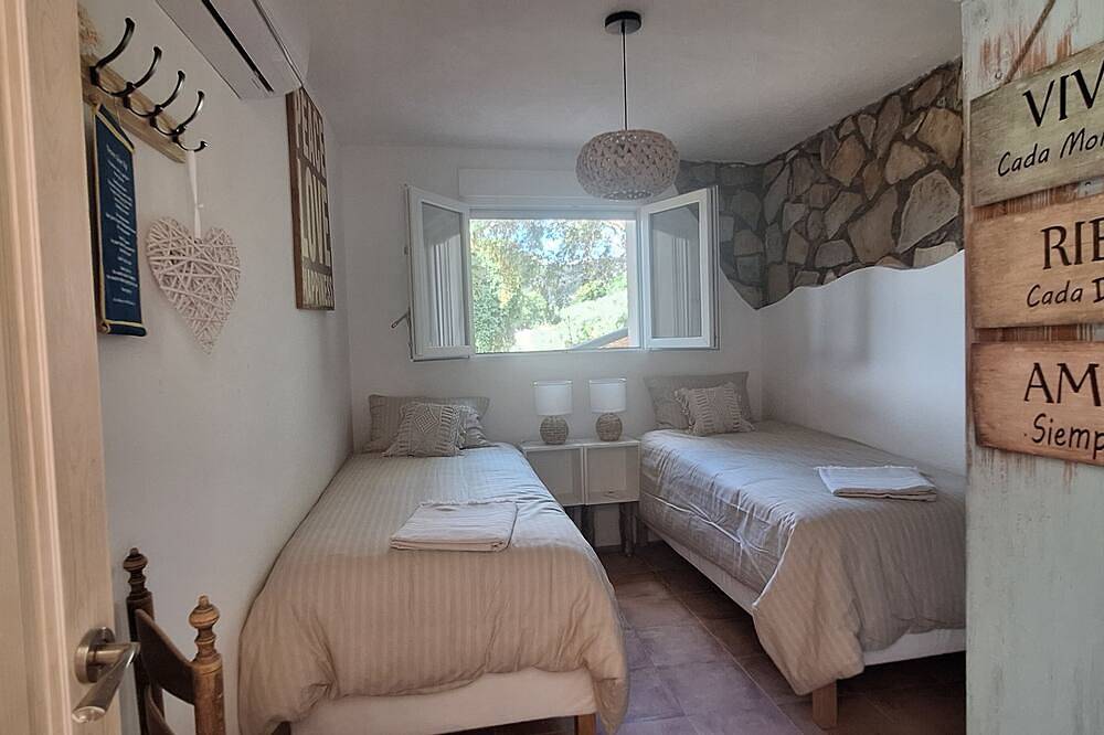 Comfortable guest house in the interior of Andalusia with private pool. in Montefrío, Provincia de Granada