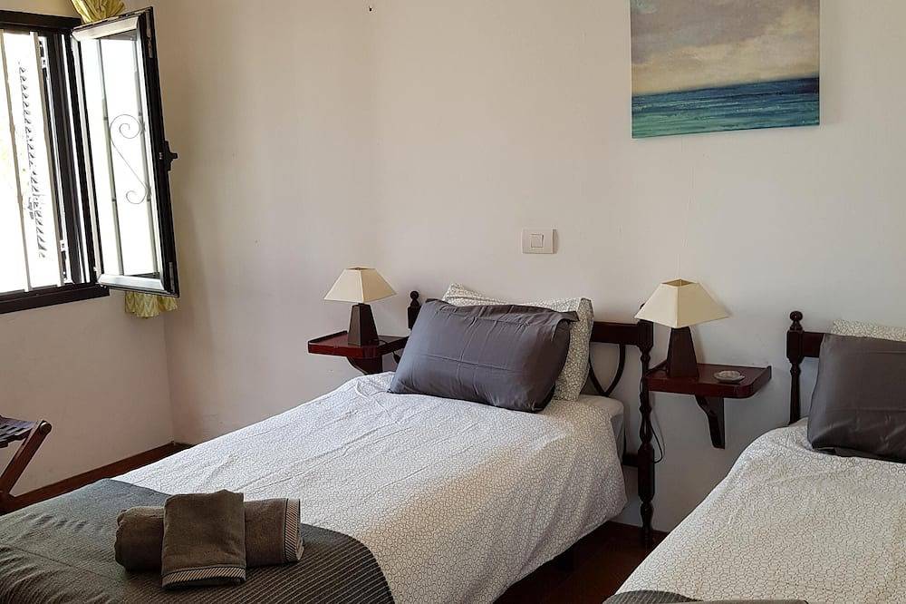 Casa Vinca, rustig vakantiehuis vlakbij het strand in Puerto del Carmen, Tías