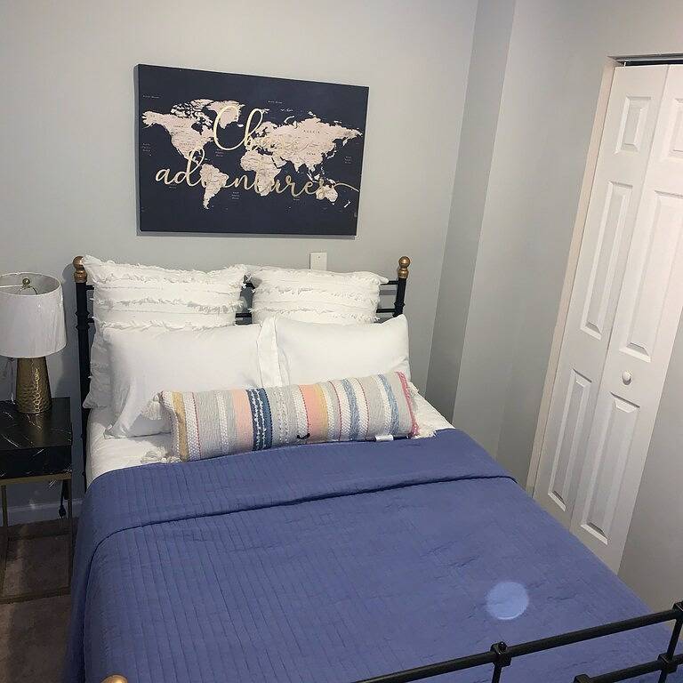 Ganze Wohnung, ~Chandler’s Chateau in the Heart of Brevard ~ in Brevard, Transylvania County