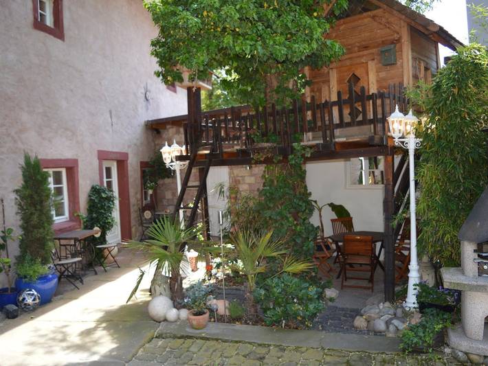 Ferienwohnung für 6 Personen, mit Garten und Terrasse sowie Whirlpool, kinderfreundlich in Neustadt an der Weinstraße - 3