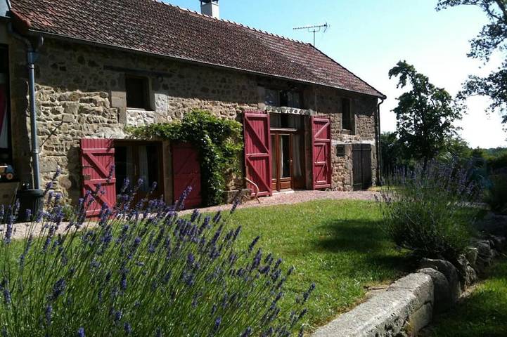 Gîte pour 6 personnes, avec Terrasse et Jardin