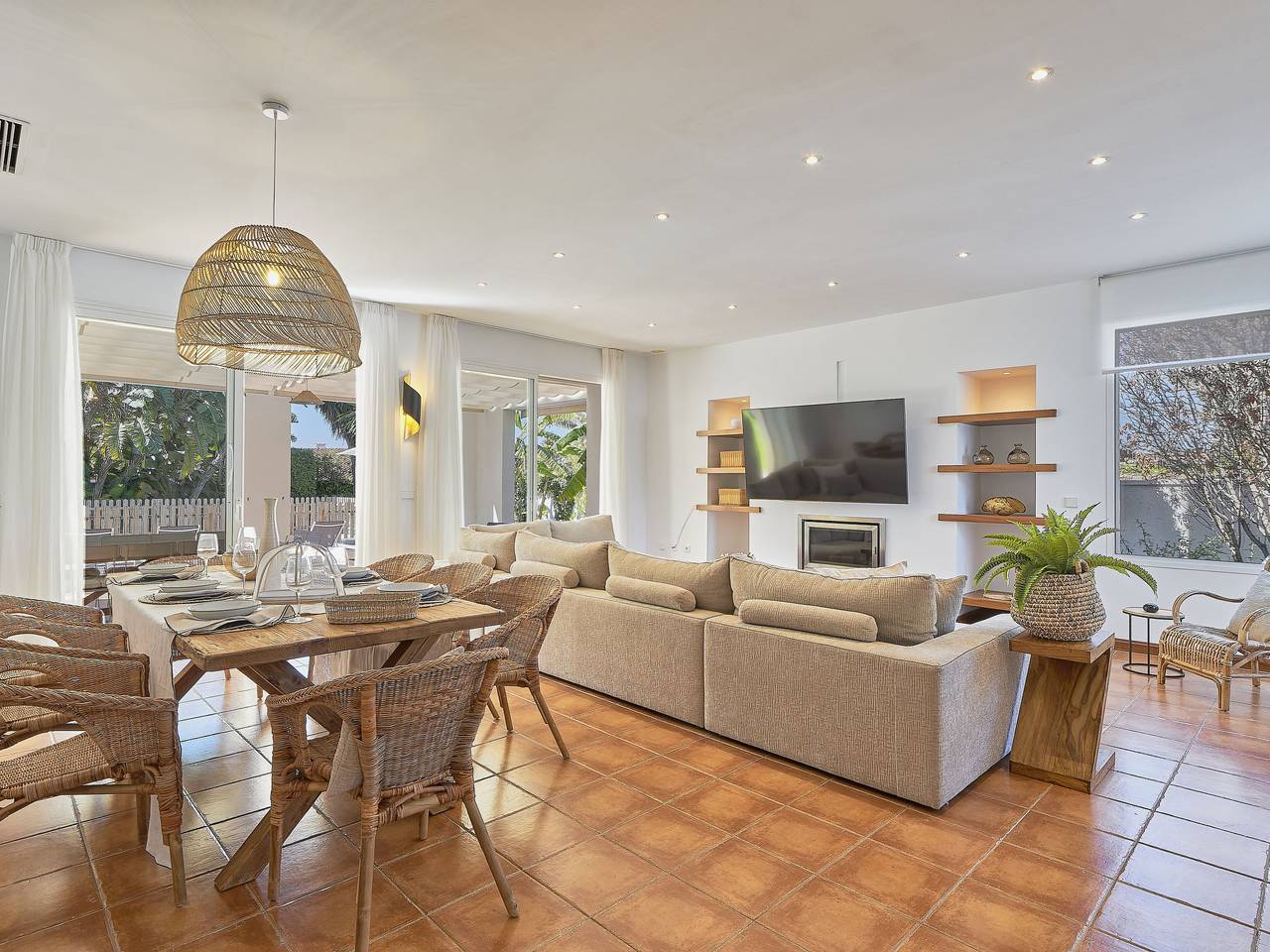 Villa Marina in Atalaya Isdabe, Estepona