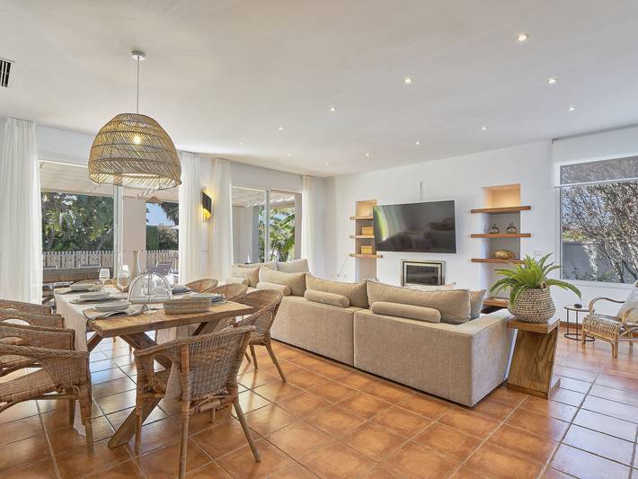 Villa Marina in Atalaya Isdabe, Estepona