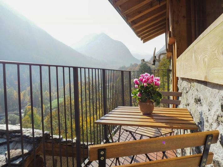 Location de vacances pour 4 personnes, avec terrasse ainsi que jacuzzi et jardin, animaux acceptés à Ala di Stura - 2