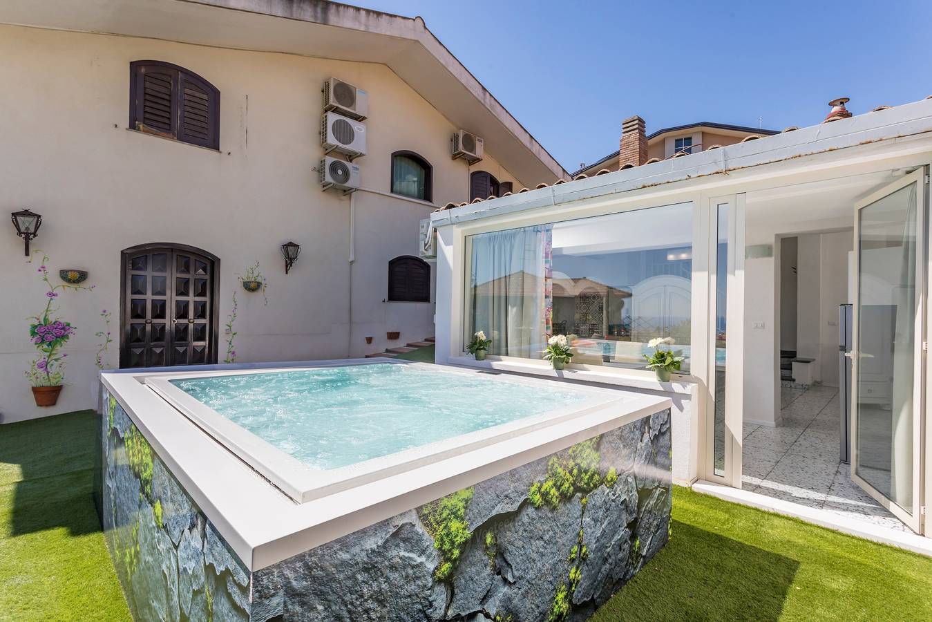 Ganze Wohnung, Apartment „Terrazza Siciliana – Unabhängig“ mit Ausblick in Acireale, Catania Provinz