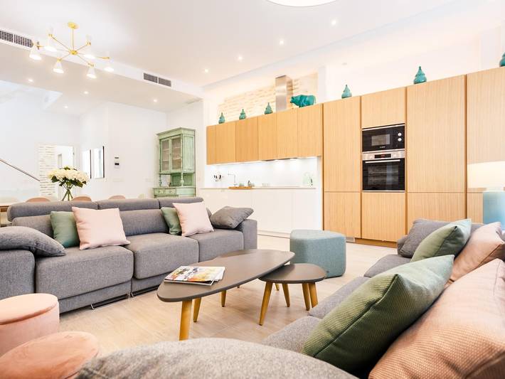 Casa vacanza per 12 persone, con Balcone e Terrazza a Siviglia