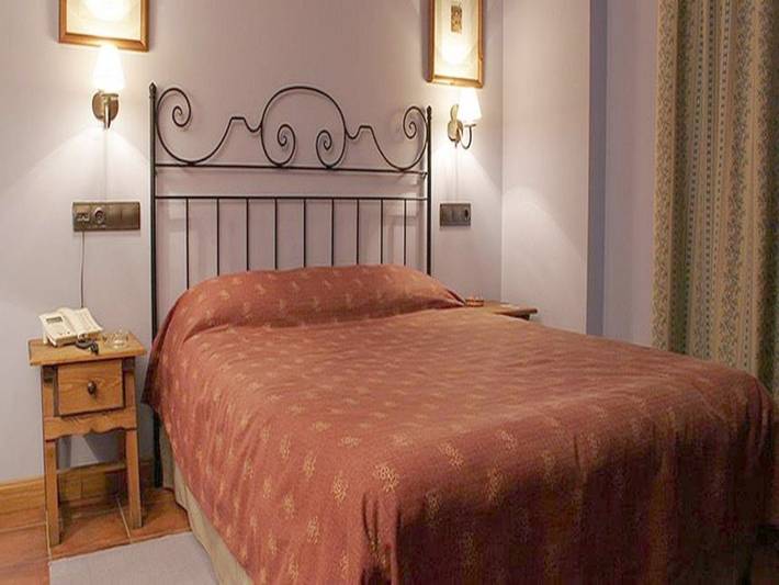 Hôtel pour 3 personnes, avec terrasse et vue à Sabiñánigo - 4