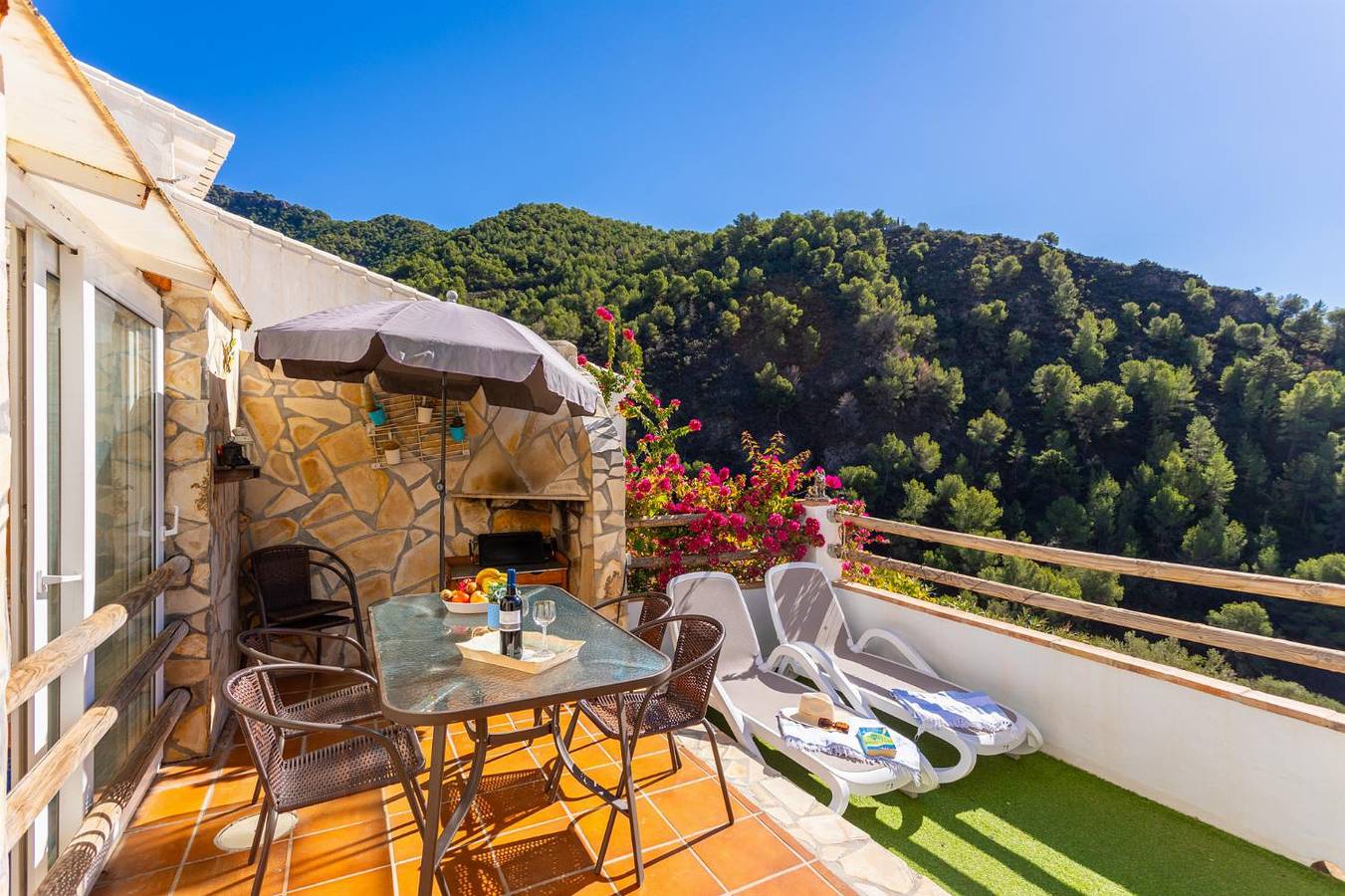 Villa for 4 personer med terrasse in Acebuchal, Cómpeta