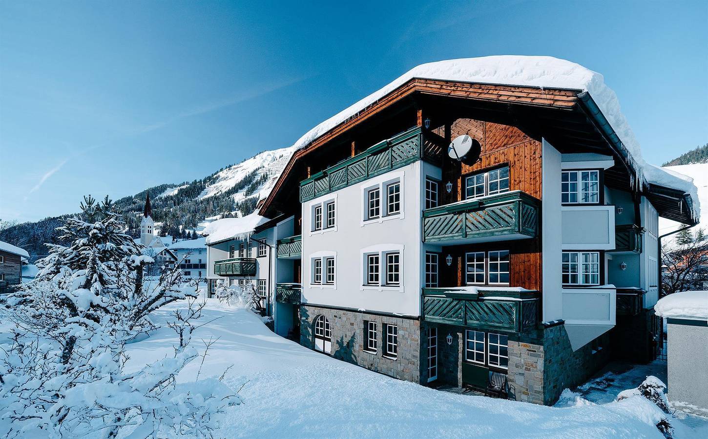 Entire holiday apartment, Apart - Suite (max. 2 Personen) ab 3 N in Holzgau, Allgäu alps (Austria)