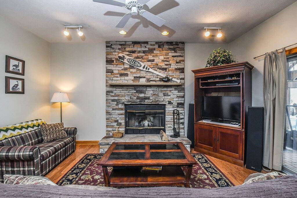 See- und Pistenblick nur wenige Minuten von Aktivitäten in der Umgebung entfernt! in McHenry, Deep Creek Lake