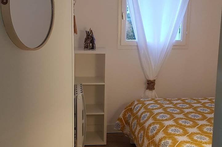 Gîte pour 3 personnes, avec jardin dans Plage Sables Blancs - 2