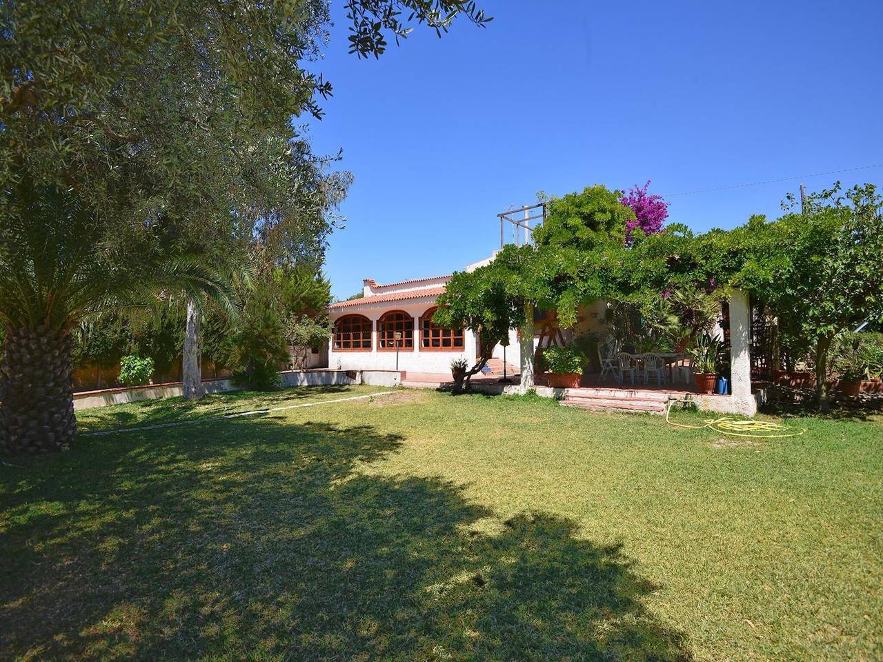 Casa vacanze con piscina privata a Fanusa in Punta Milocca, Siracusa
