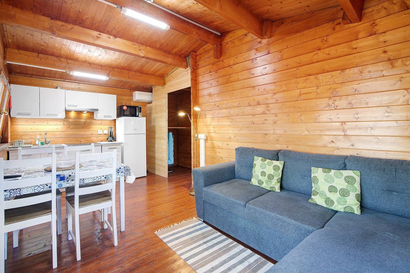 Bungalow „4“ mit Gemeinschaftspool, Wlan und Klimaanlage in Altura, Parque Natural da Ria Formosa