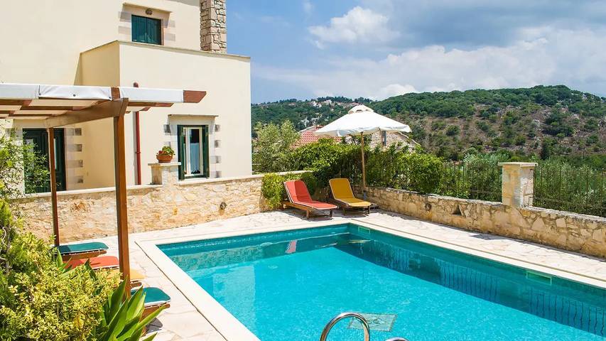 Ferienhaus für 6 Personen, mit Pool und Garten