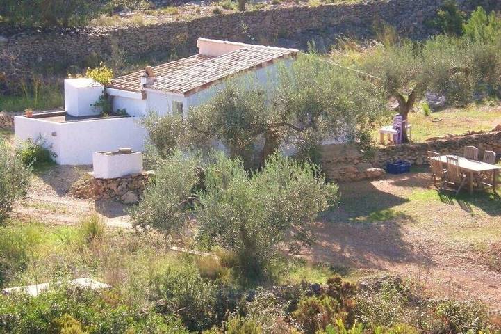 Ferienhaus für 4 Personen, mit Terrasse und Garten sowie Pool