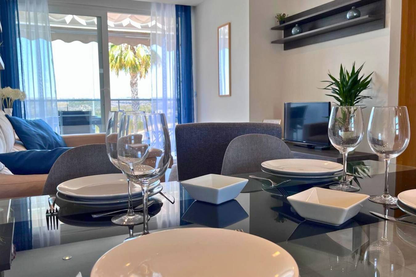 Apartamento entero, Apartamento de vacaciones para 4 personas con jardín in Lomas de Don Juan, Orihuela