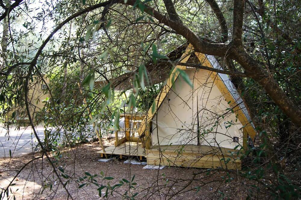 Lodge Mini Cannelle 6m² max 2 personnes 2 personnes in Carqueiranne, Côte méditerranéenne (France)