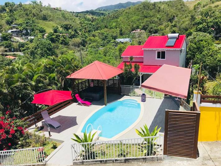 Gîte pour 6 personnes, avec vue ainsi que piscine et jardin dans Plage du Rocroy
