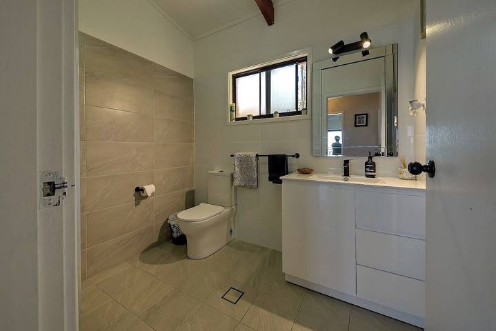 Holiday home for 8 people, with garden in South Coast NSW