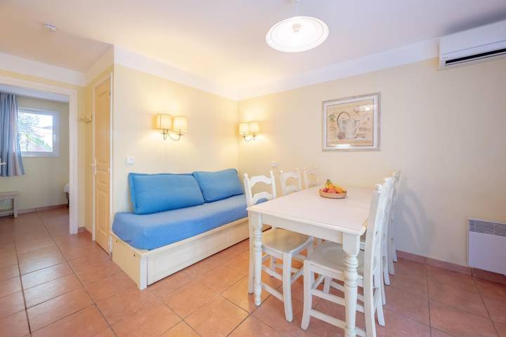 Gîte pour 6 personnes, avec bassin pour enfant et piscine, animaux acceptés dans Port de Cannes Marina - 3