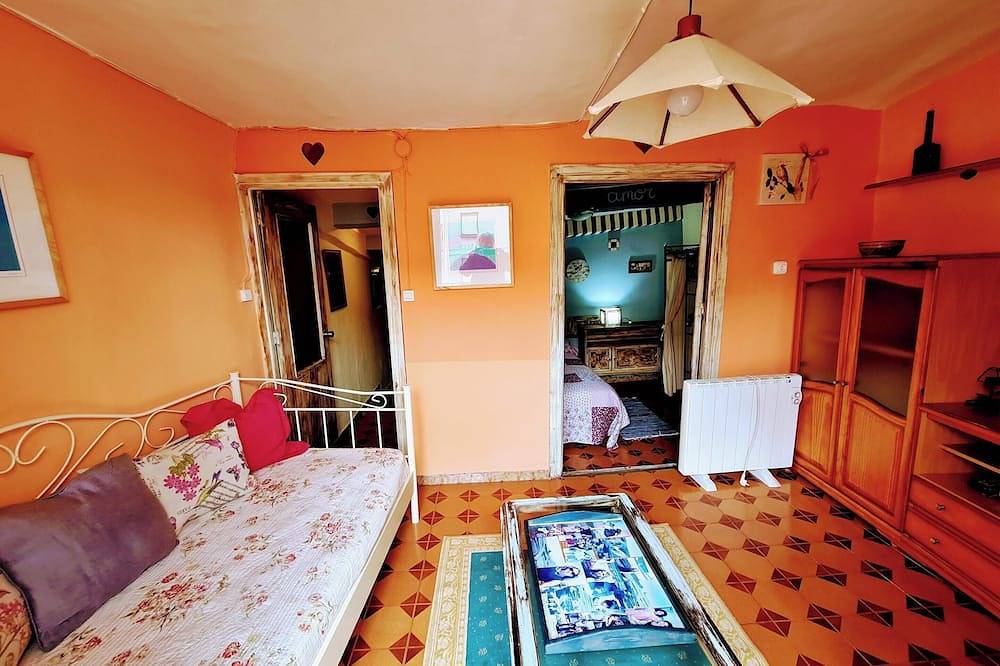 Entire apartment, Homerez - Apt Cuenca with parking in Cuenca, Cuenca Province