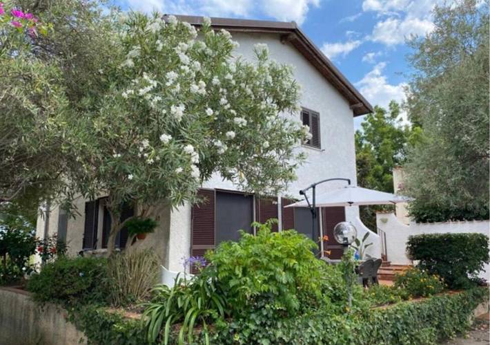 Ferienhaus für 5 Personen, mit Balkon und Terrasse sowie Garten und Ausblick