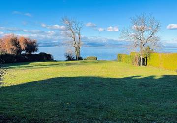Gîte pour 5 personnes, avec vue ainsi que vue sur le lac et jardin à Anthy-sur-Léman