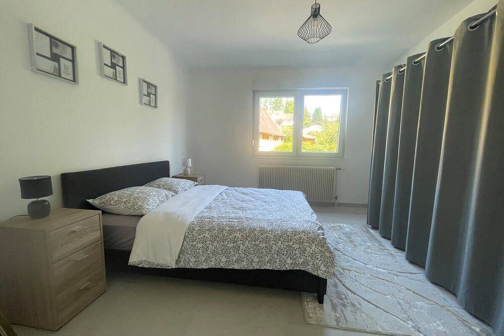 Renovated 4 Bed House near Basel w/ Garden+Parking in Bartenheim, Région de Mulhouse