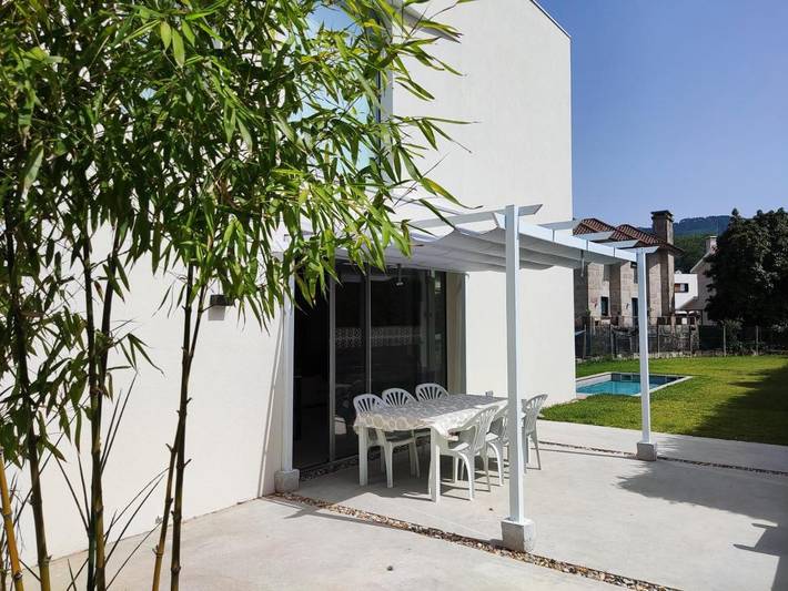 Casa rural para 6 personas, con piscina además de vistas y jardín en Comarca de Vigo - 4