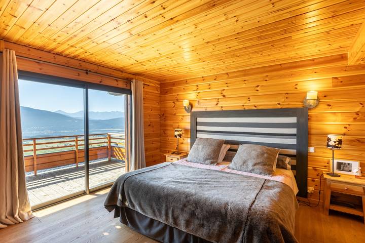 Casa Rural para 14 personas con jardín in Les Angles, Parque Natural Regional de los Pirineos Catalanes