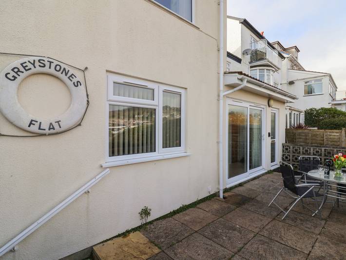 Glamping for 4 people, with garden in Dorset