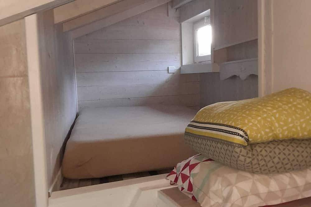 Entire apartment, Studio with mezzanine near ski resort in Savoie