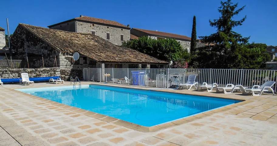 Mobil home pour 4 personnes, avec terrasse et vue à Saint-Germain - 2