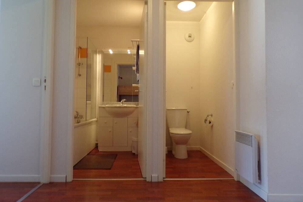 Appartement entier, Vignec - Saint Lary : Appt T3 cabine 50m², balcon, vue montagne, parking, Wifi in Vignec, Parc national des Pyrénées