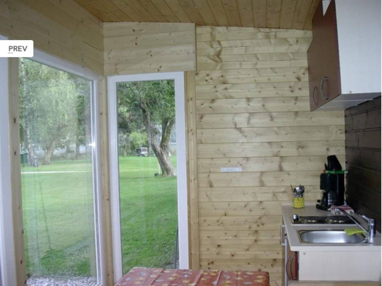 Bungalow am Ossiacher See mit Bergblick in Bodensdorf, Gerlitzen