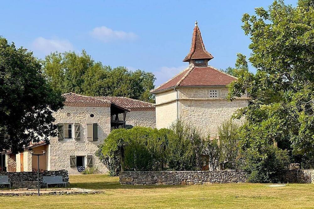 Domaine de fangal 4* - 10p - pigeonnier+maison, climatisés, piscine 25 m privée in Septfonds, Quercy