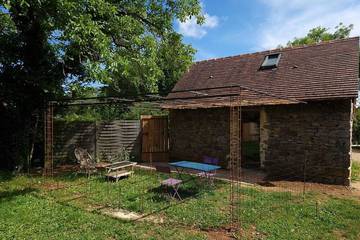Gîte pour 2 personnes, avec jacuzzi et jardin, animaux acceptés à Loubressac