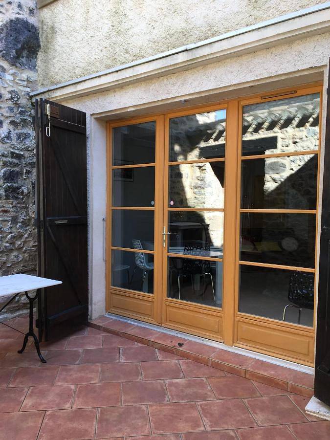 Two-Bedroom House in Puycelsi, Région d'Albi