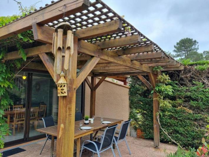 Location de vacances pour 4 personnes, avec piscine ainsi que bassin pour enfant et jardin à Onesse-Laharie - 3