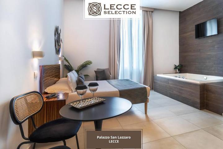 BnB für 4 Personen, mit Whirlpool und Balkon in Lecce