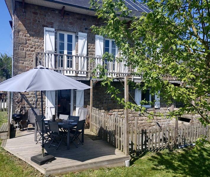Gîte pour 6 personnes, avec terrasse et jardin à Le Val-Saint-Père - 2