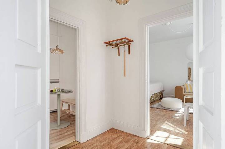Ganze Wohnung, Newly Renovated Elegant Studio Vasastan / Odenplan in Norrmalms stadsdelsområde, Stockholm