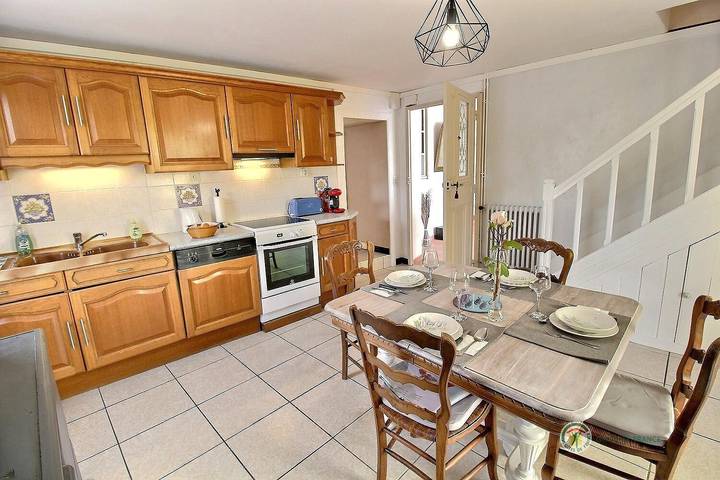 Gîte pour 4 personnes, avec Terrasse et Jardin à Calorguen